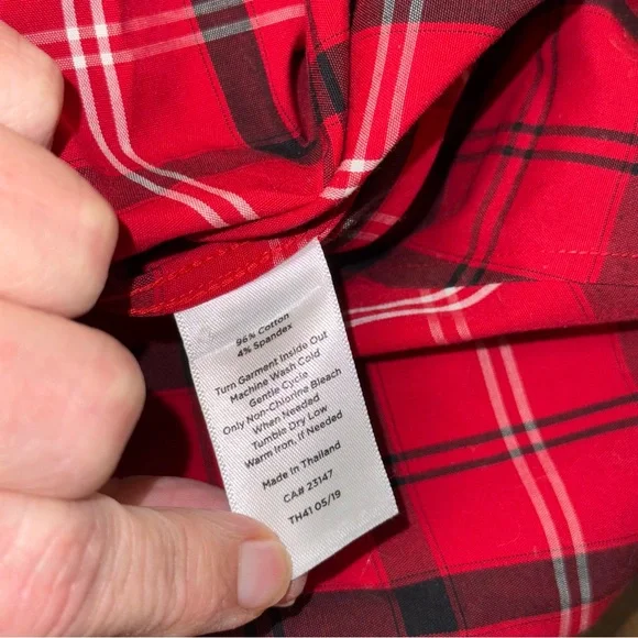 Talbots Red & Black Plaid Non-Iron Button Down Women's Shirt. Size 12 - Picture 8 of 8